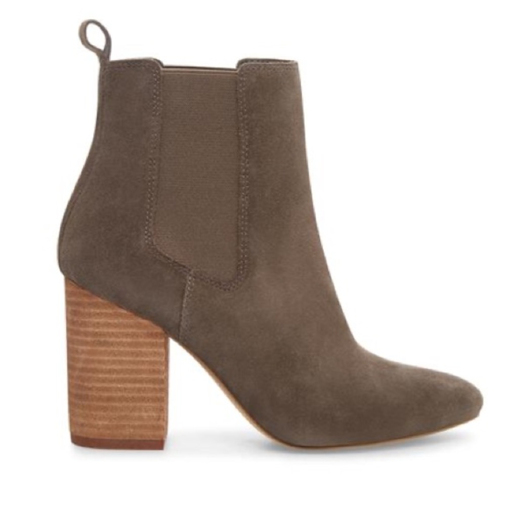 Steve Madden Taupe Suede Ravyn Boots
